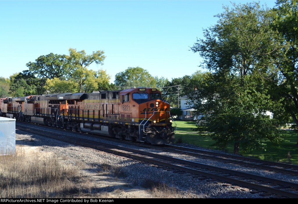 BNSF 8221